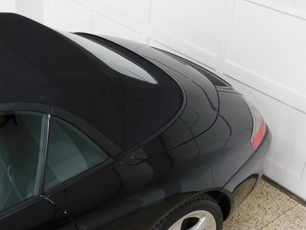 Used 2004 Porsche 911 Carrera RWD image 37