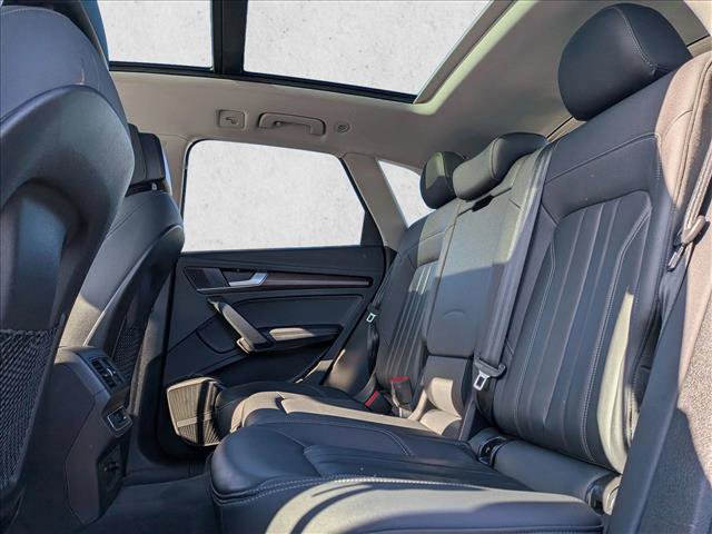 Used 2021 Audi Q5 e Premium Plus w/ Premium Plus Package image 20