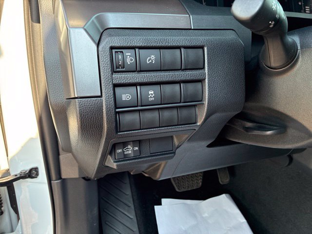 Used 2024 Toyota Tacoma SR5 AWD/4WD image 8