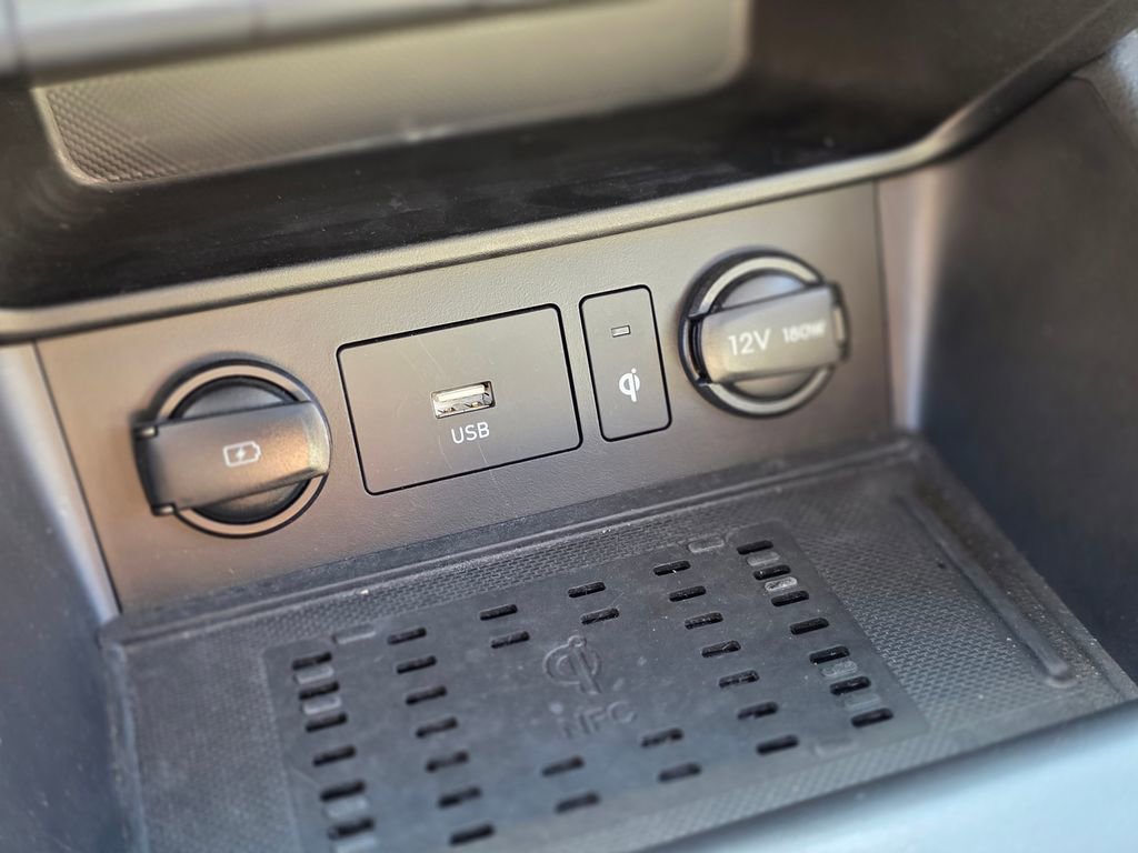 Certified 2023 Hyundai Kona SEL w/ Convenience Package image 31