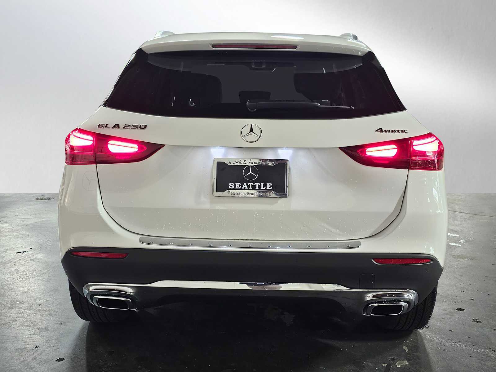 Used 2026 Mercedes-Benz GLA 250 4MATIC image 4