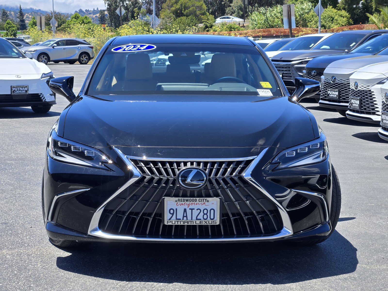 Certified 2024 Lexus ES 300h w/ Premium Package FWD image 2