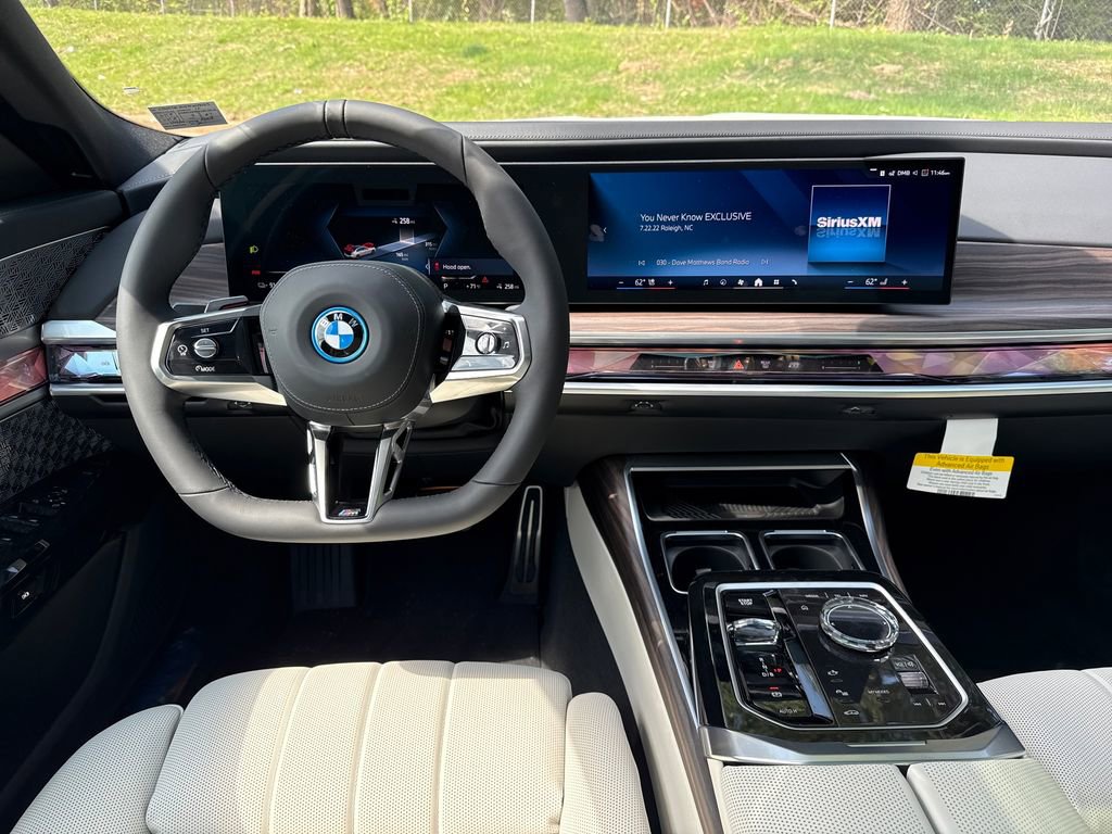 New 2026 BMW i7 xDrive60 w/ Executive Package AWD/4WD image 21
