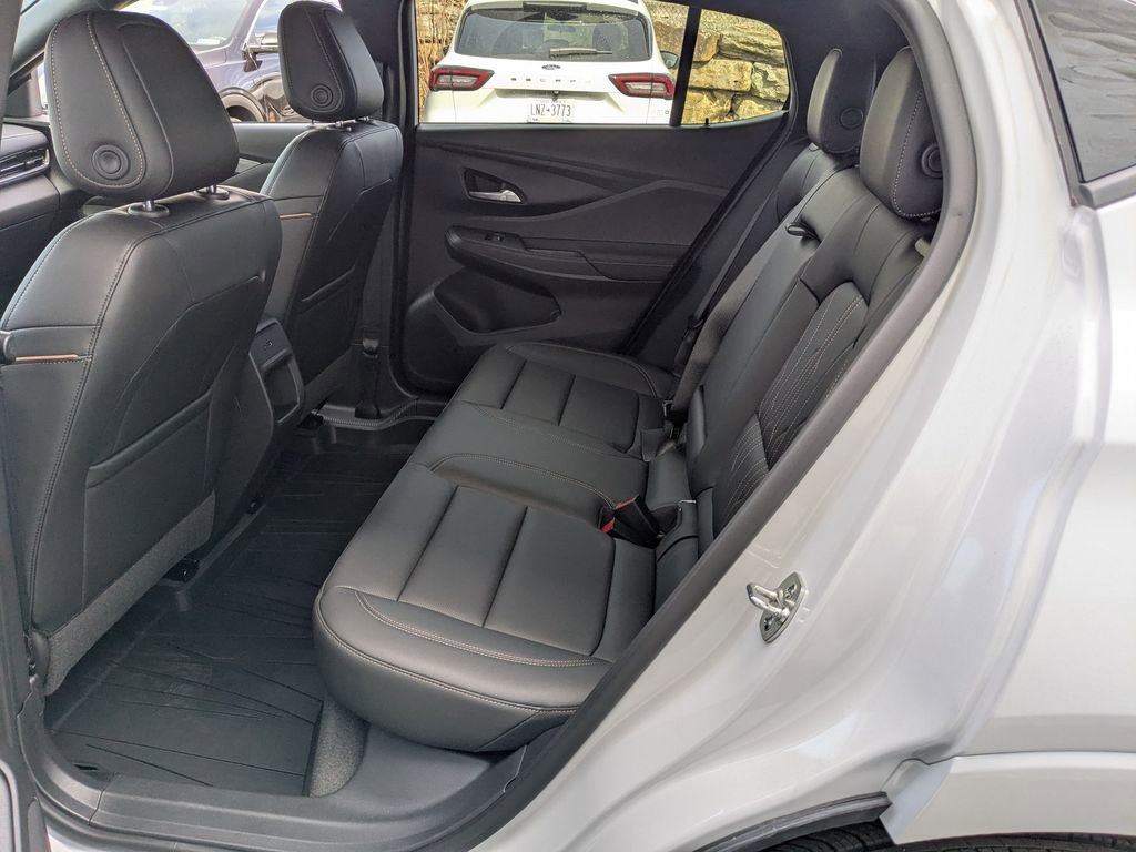 New 2025 Buick Envista Avenir image 22