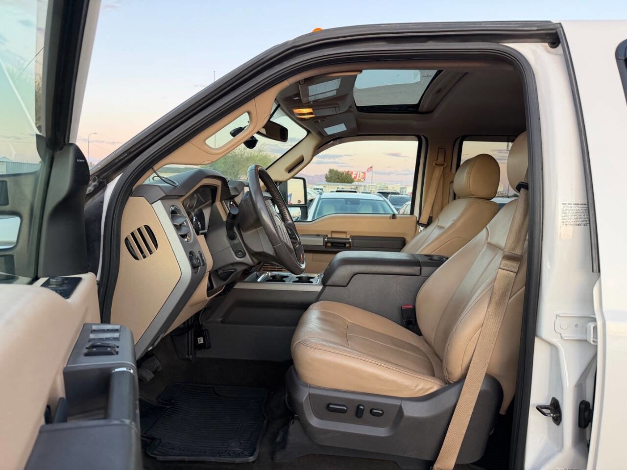 Used 2016 Ford F350 Lariat w/ Lariat Ultimate Package AWD/4WD image 18