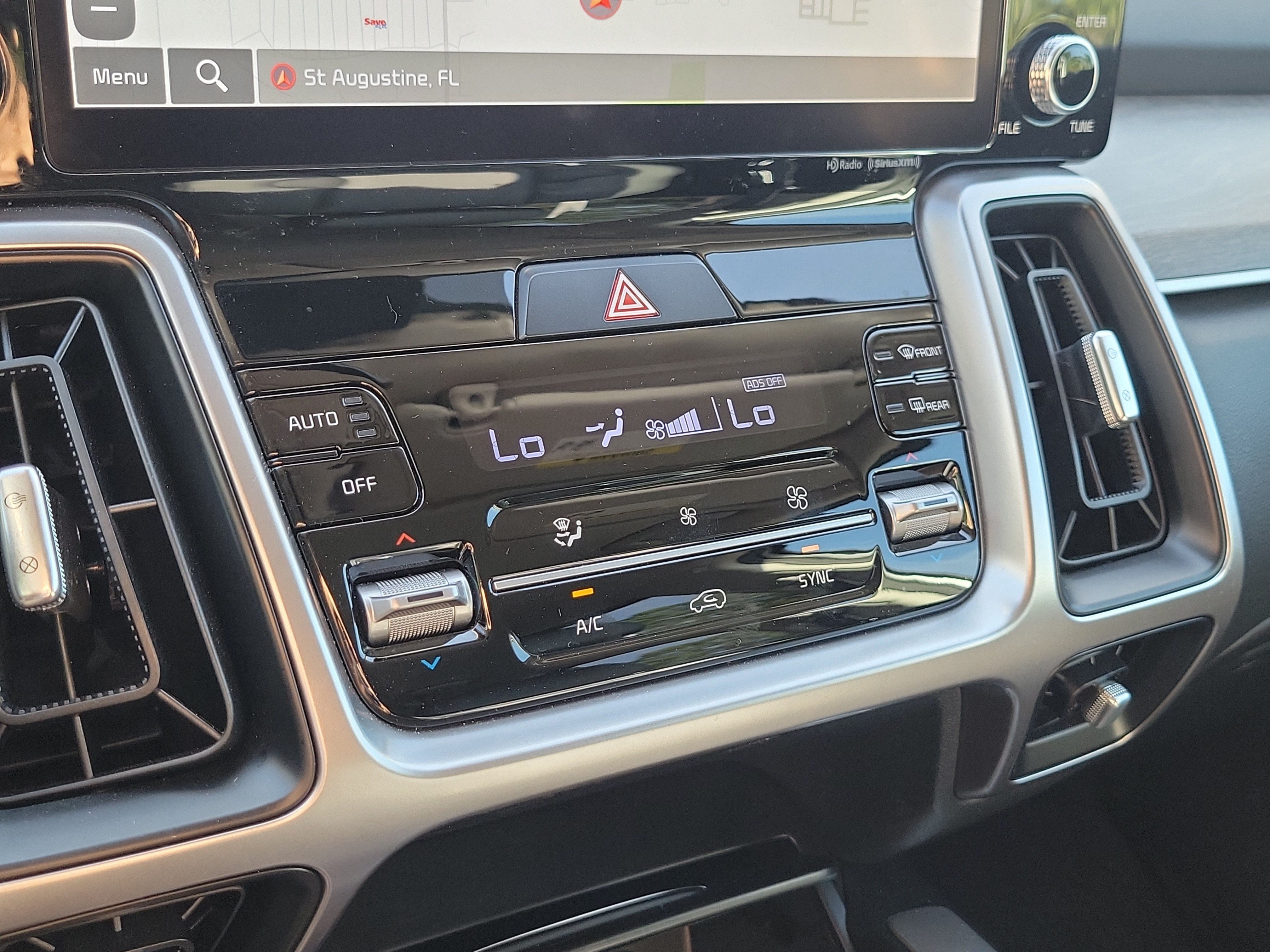 Certified 2022 Kia Sorento S AWD/4WD image 33
