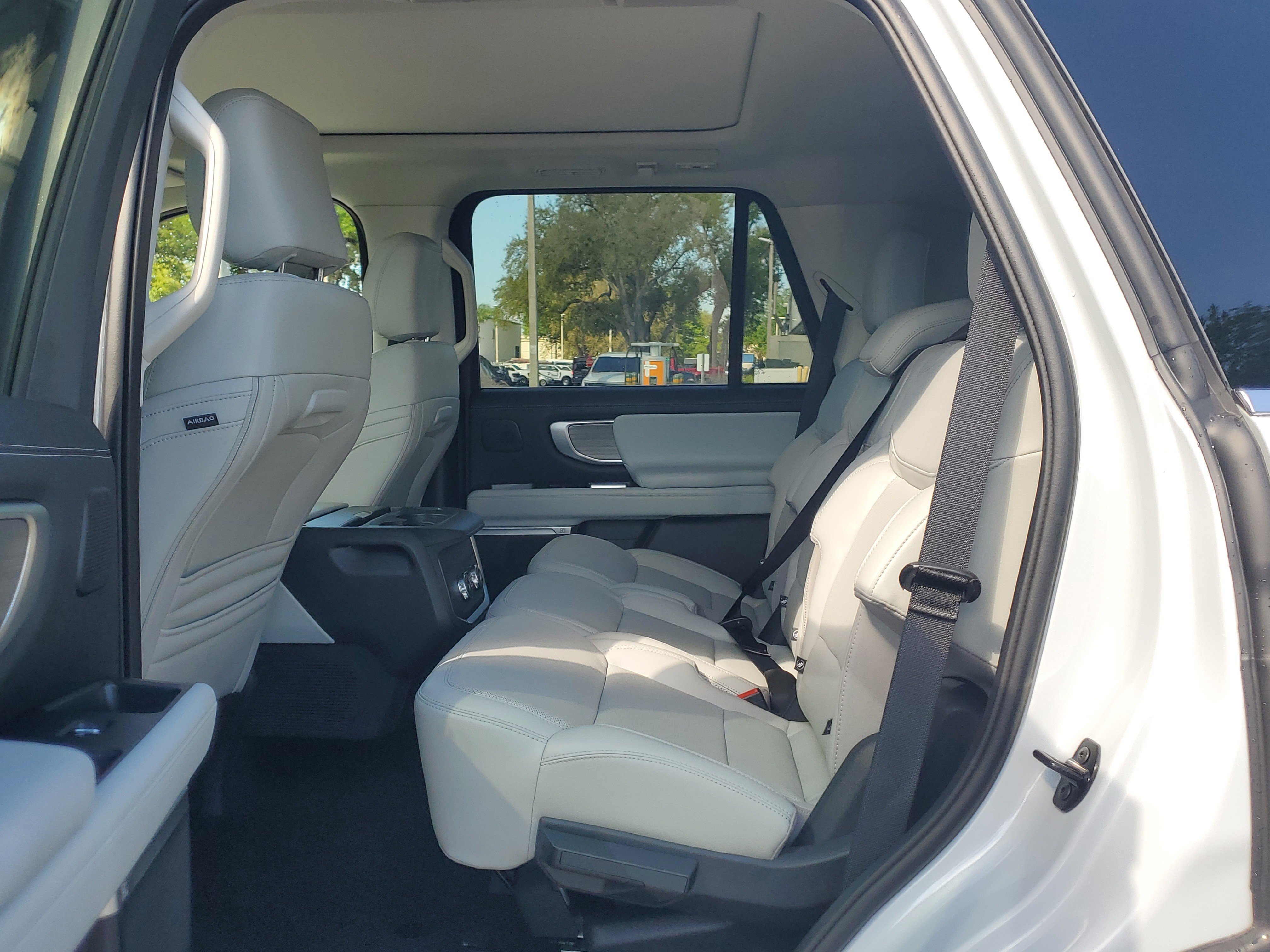 Certified 2025 Ford Expedition Platinum w/ Driver's Package image 13