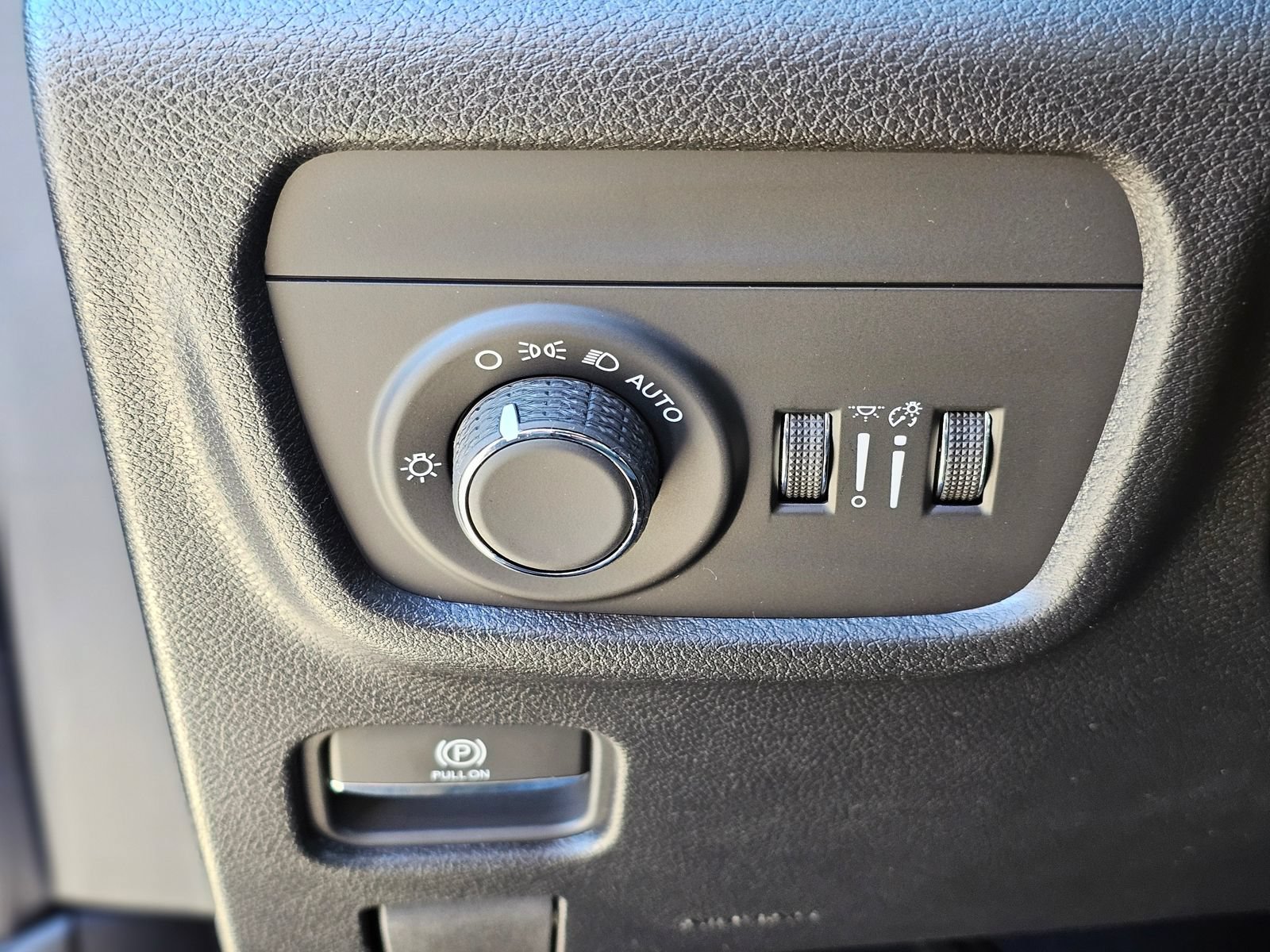 New 2026 Jeep Grand Cherokee L Altitude RWD image 14