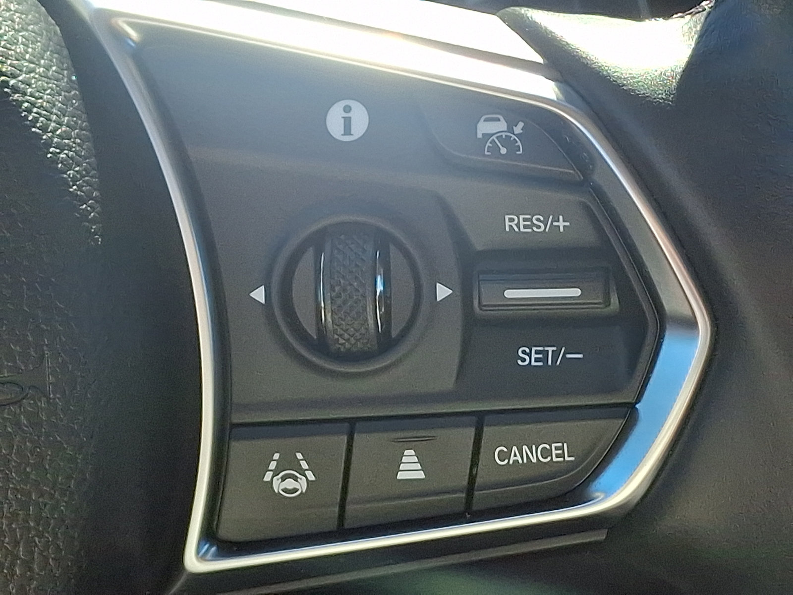 Used 2023 Acura TLX FWD image 22