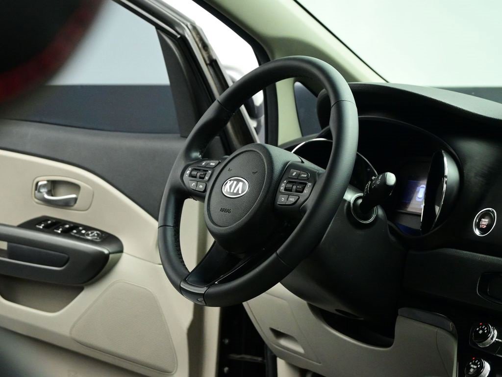 Certified 2020 Kia Sedona EX image 35