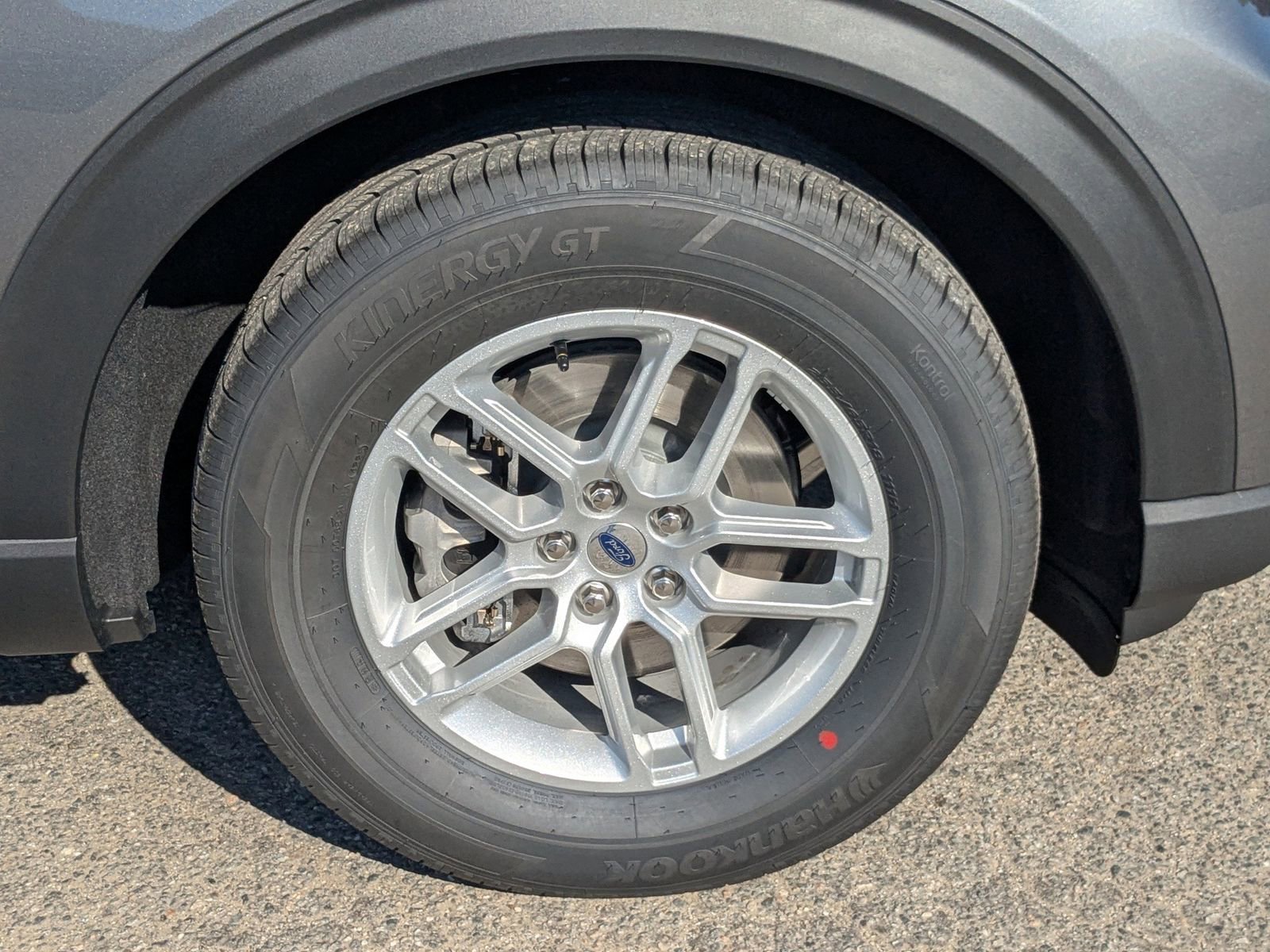 New 2026 Ford Explorer Active w/ Active Comfort Package image 12