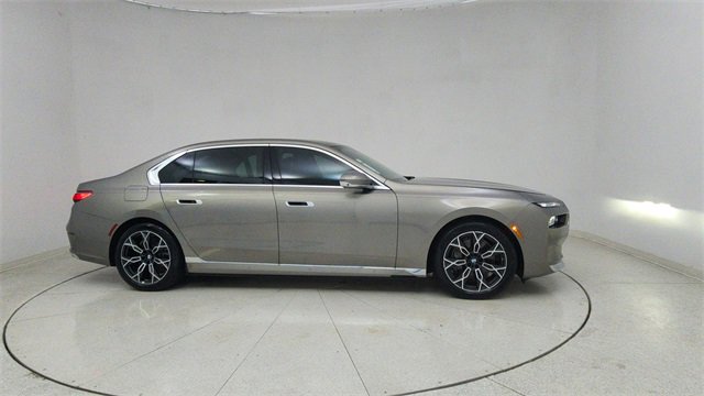 Used 2025 BMW i7 eDrive50 image 67