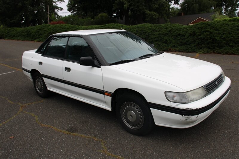 Used 1993 Subaru Legacy L FWD image 2