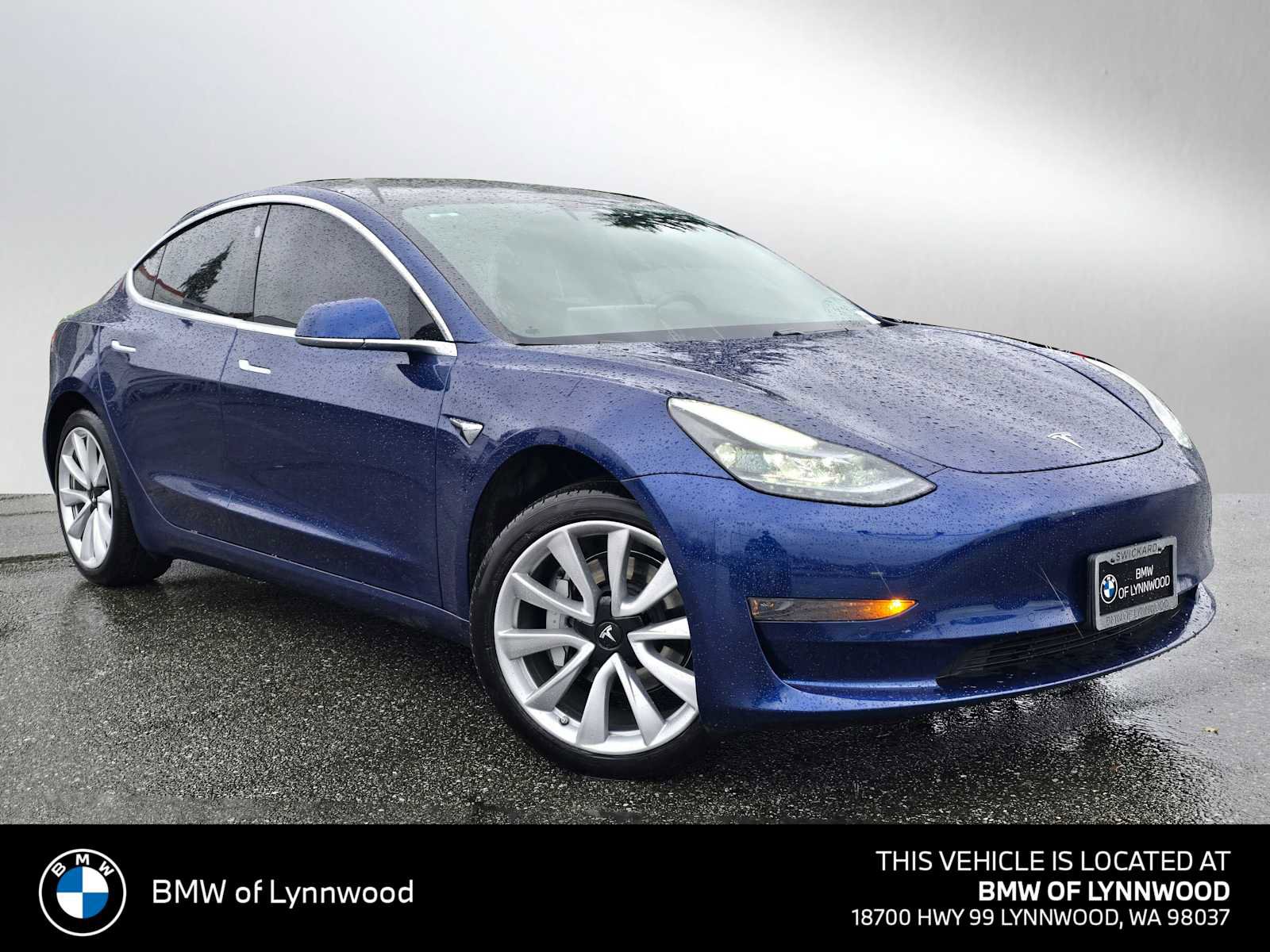 Used 2020 Tesla Model 3 Standard Range image 1