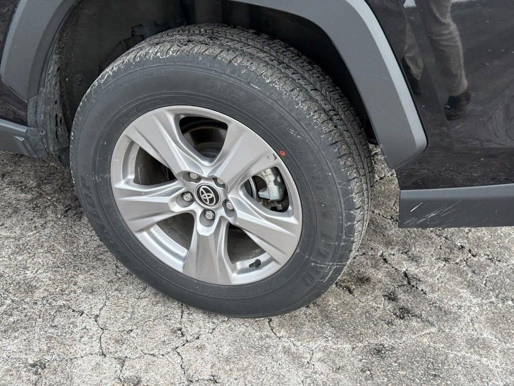 Used 2025 Toyota RAV4 XLE image 8