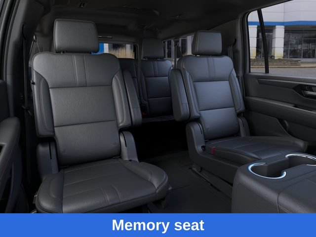 New 2026 Chevrolet Suburban RST w/ Comfort Package AWD/4WD image 18