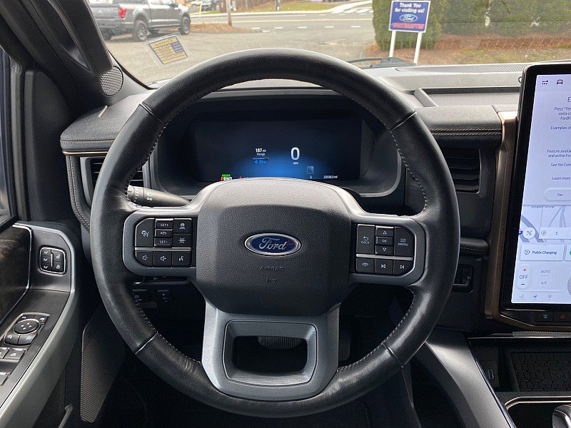 Used 2023 Ford F150 Lightning Lariat image 25