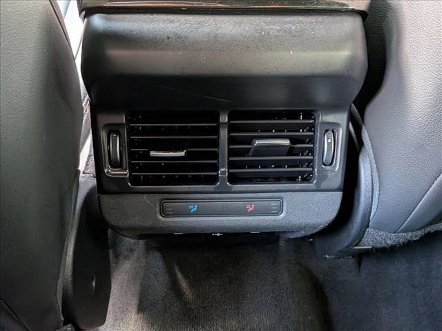 Used 2021 Land Rover Range Rover Evoque R-Dynamic SE image 18