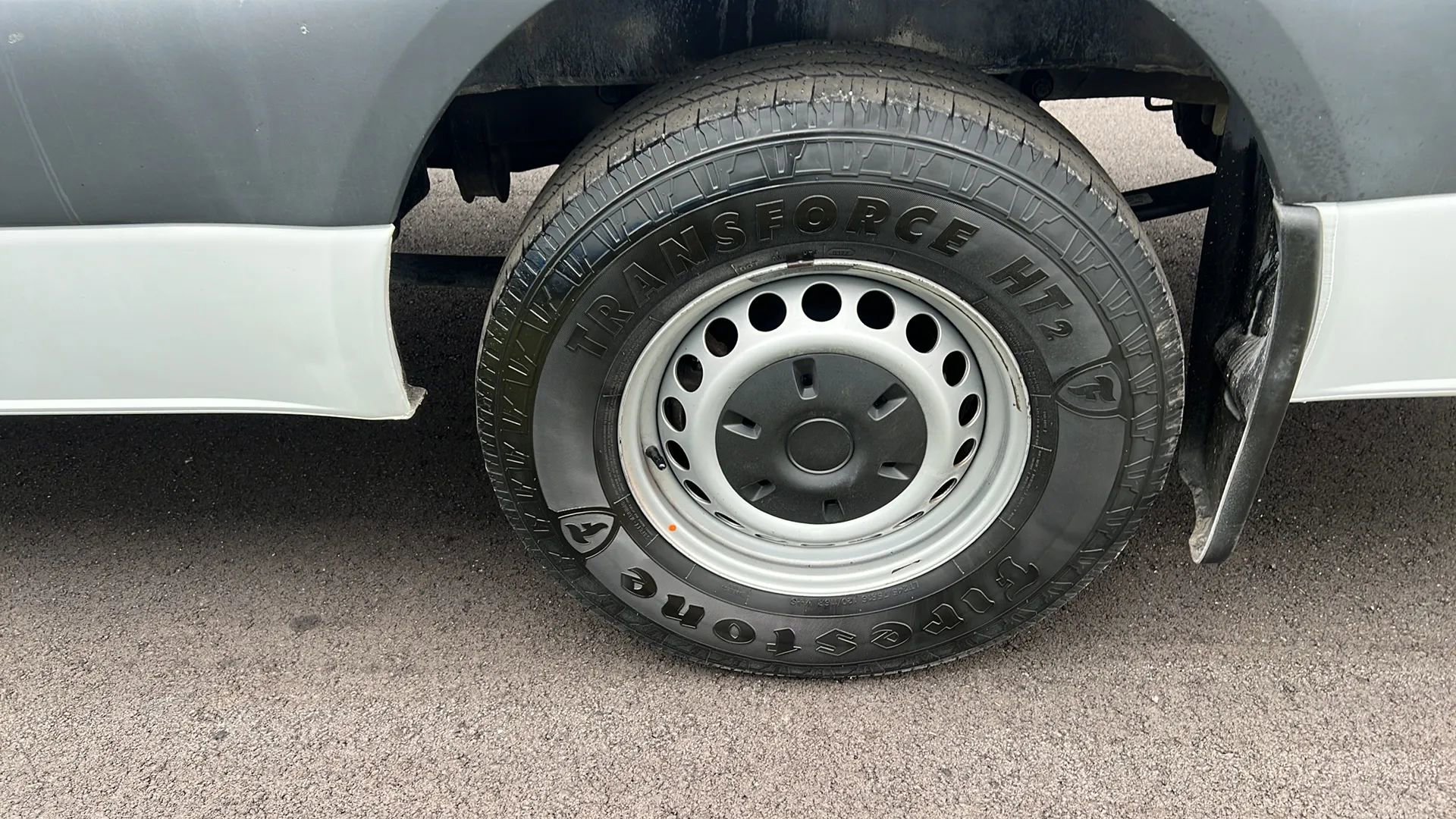 Used 2020 Freightliner Sprinter 2500 image 29