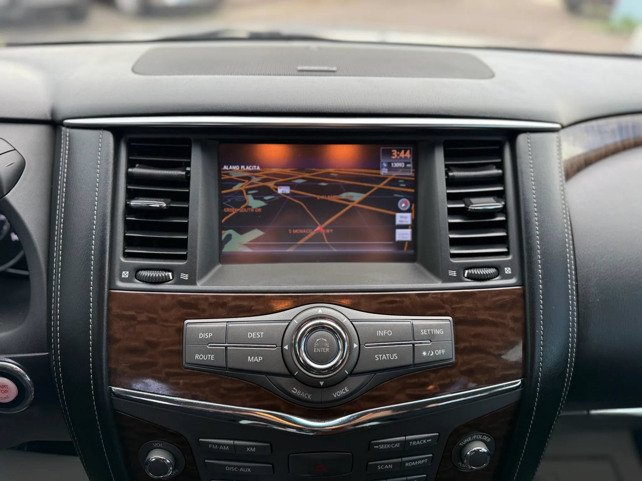 Used 2017 Nissan Armada SV w/ Driver Package AWD/4WD image 18