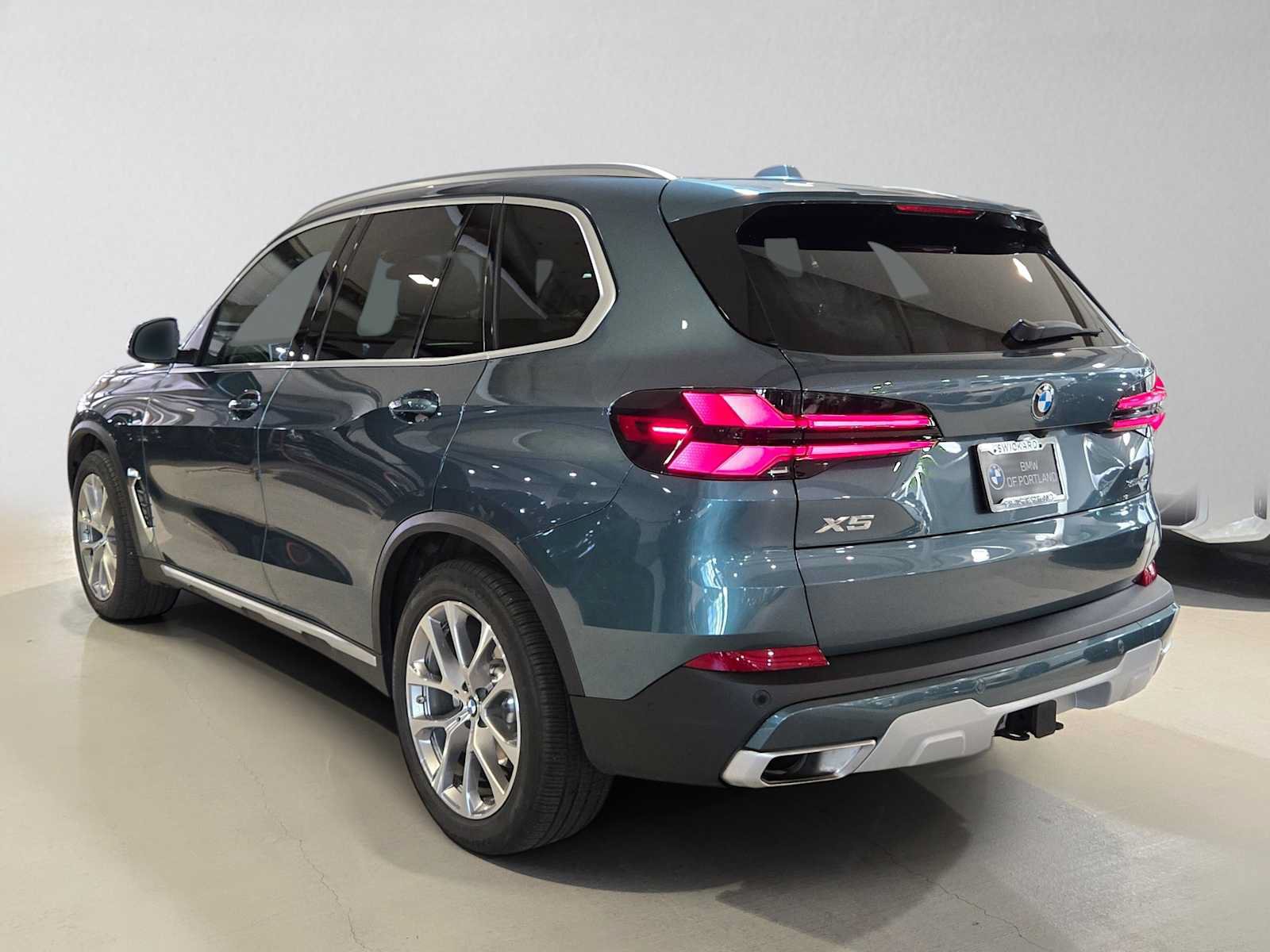 Used 2026 BMW X5 xDrive40i w/ Executive Package AWD/4WD image 5