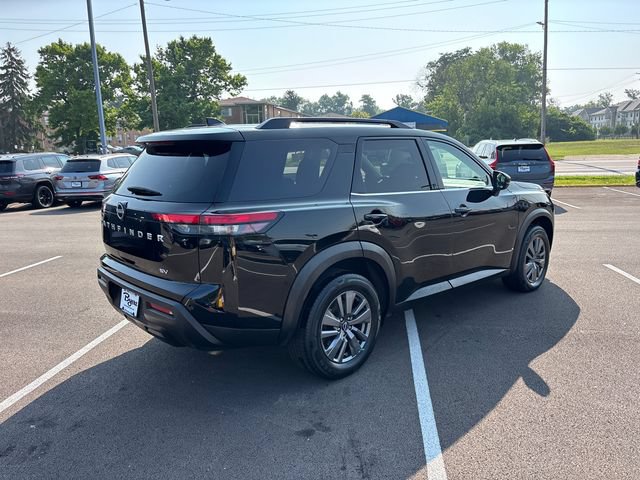 Used 2024 Nissan Pathfinder SV FWD image 30