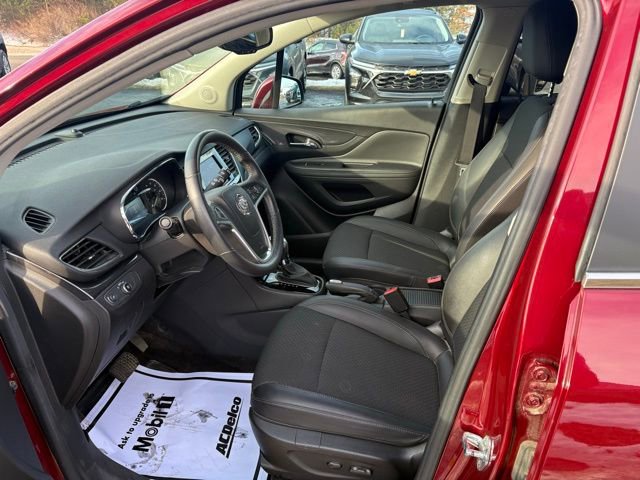 Used 2022 Buick Encore Preferred image 16