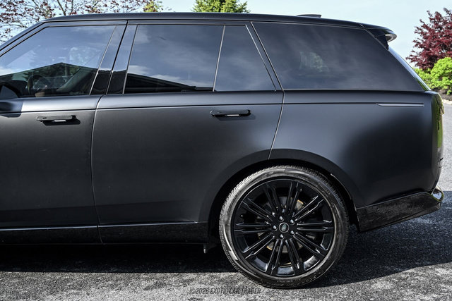 Used 2023 Land Rover Range Rover SE AWD/4WD image 5