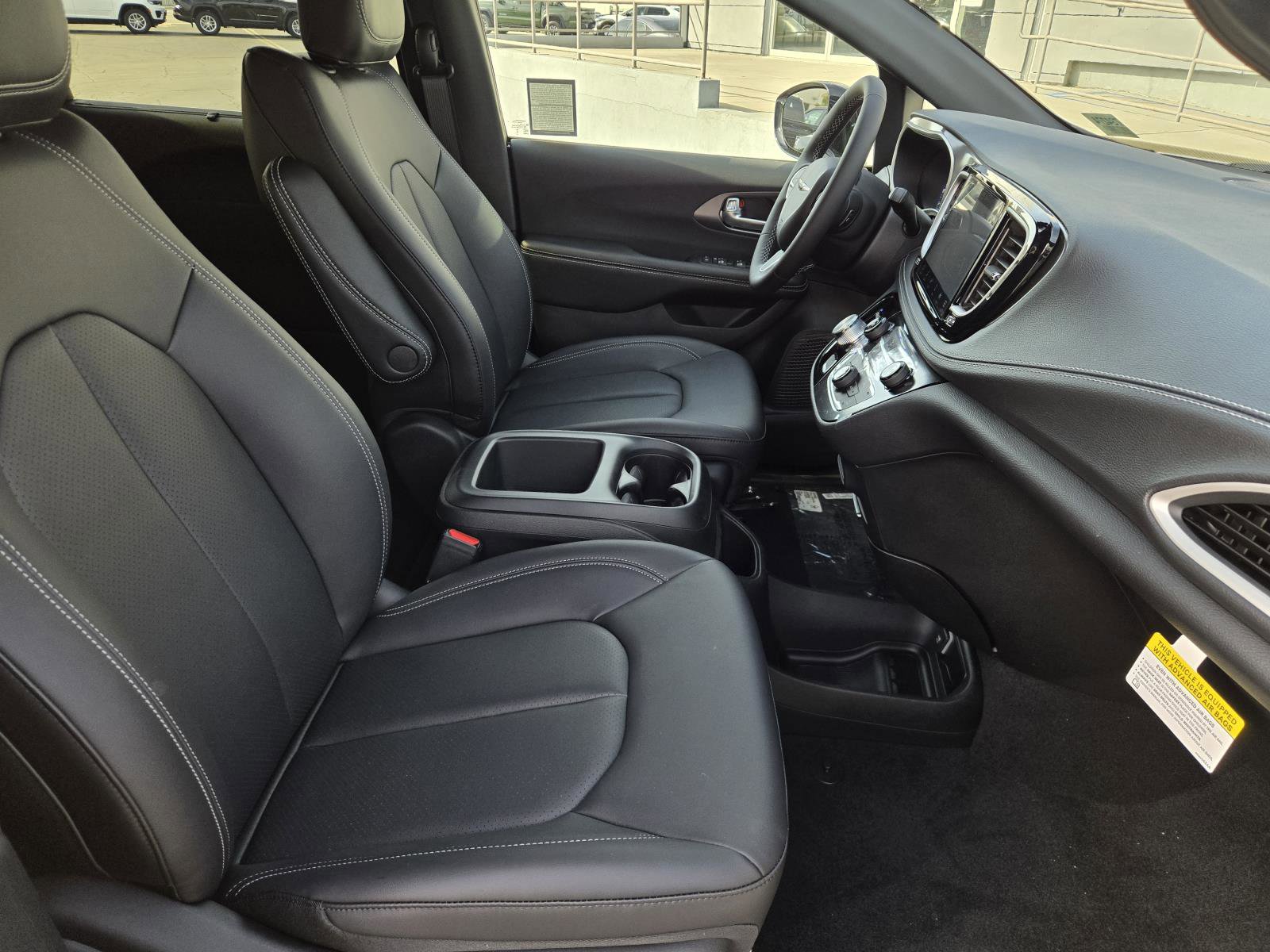 New 2026 Chrysler Pacifica Select image 35