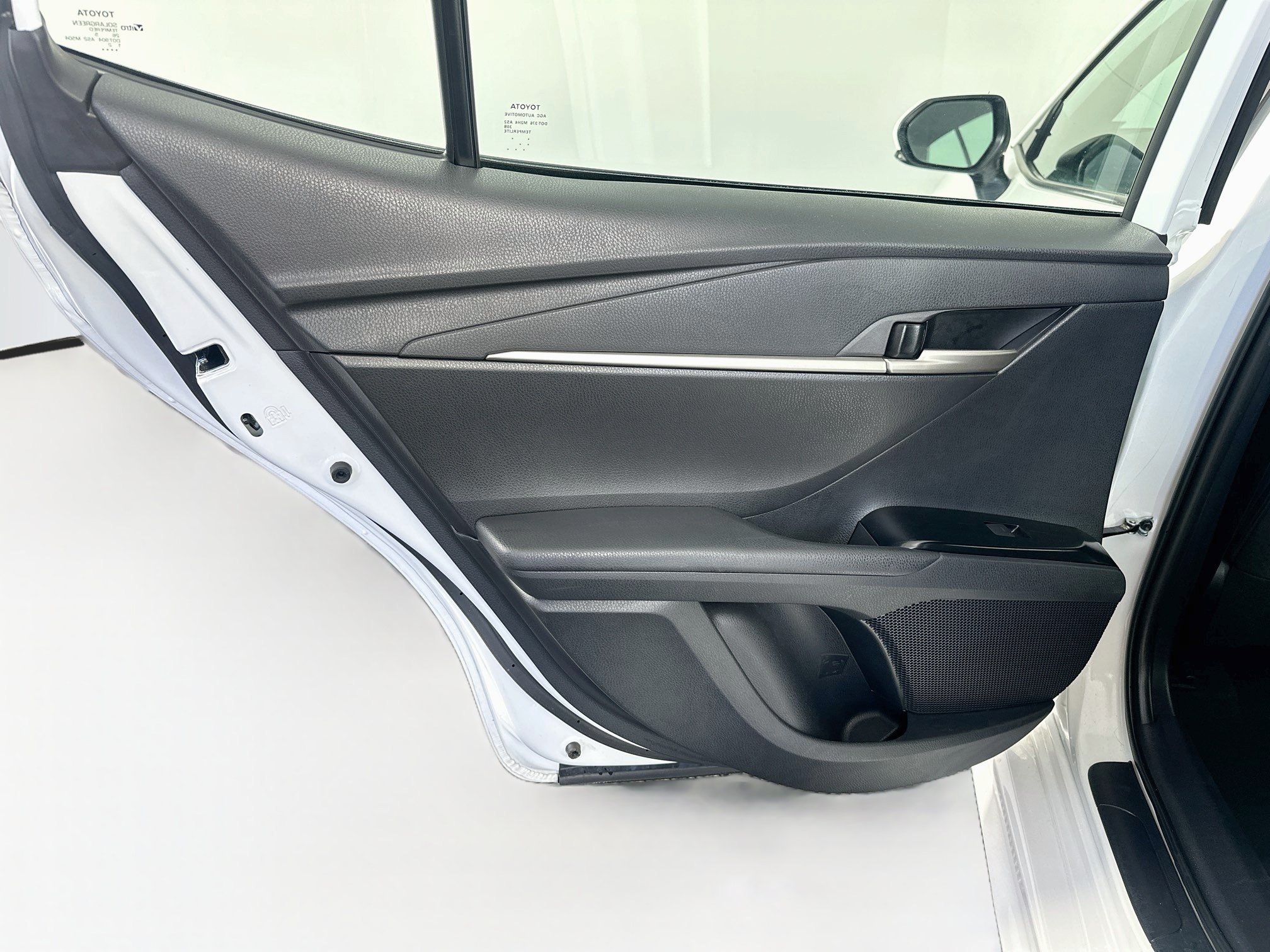 Used 2025 Toyota Camry SE FWD image 26