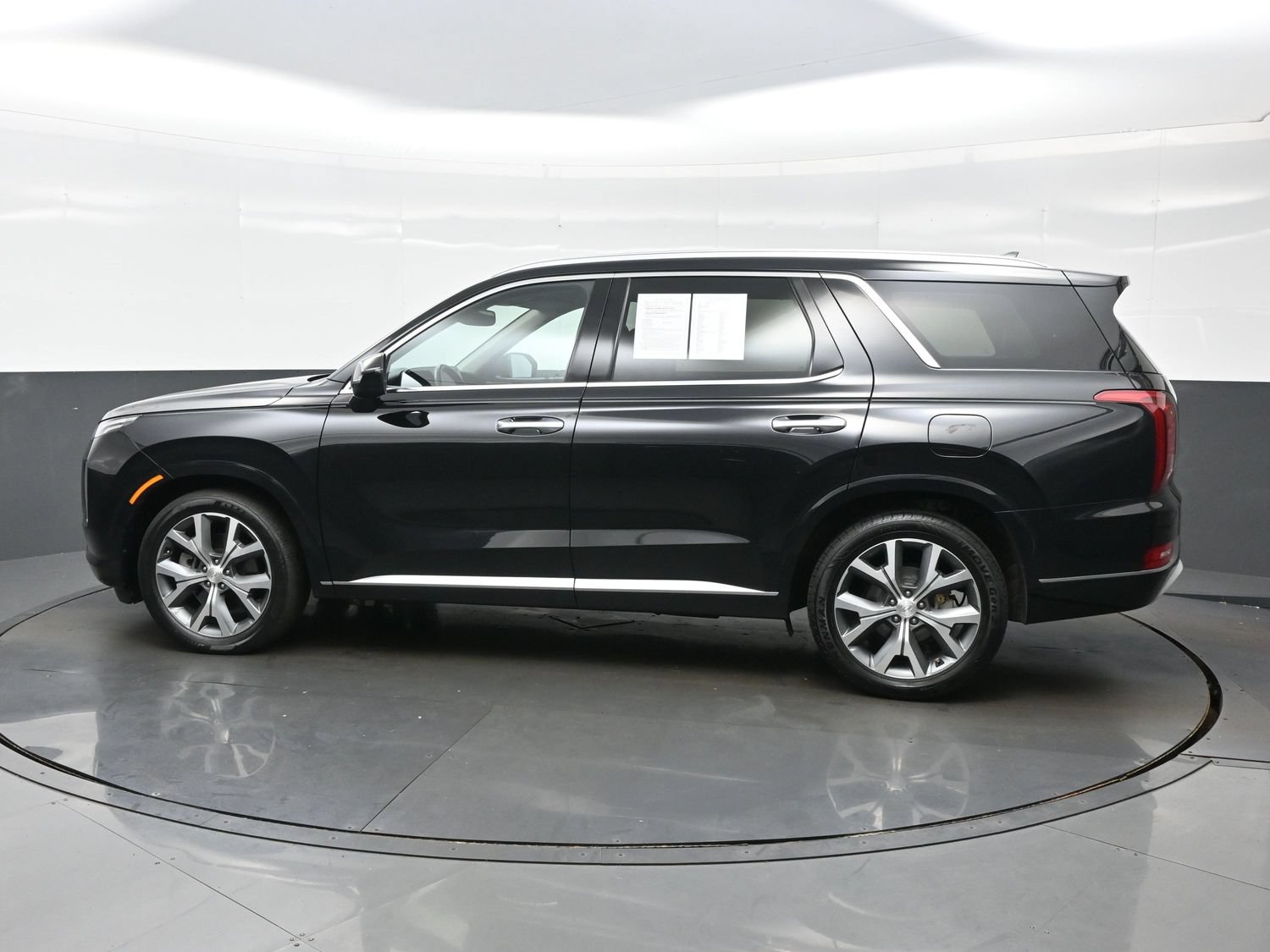 Used 2021 Hyundai Palisade Limited AWD/4WD image 3