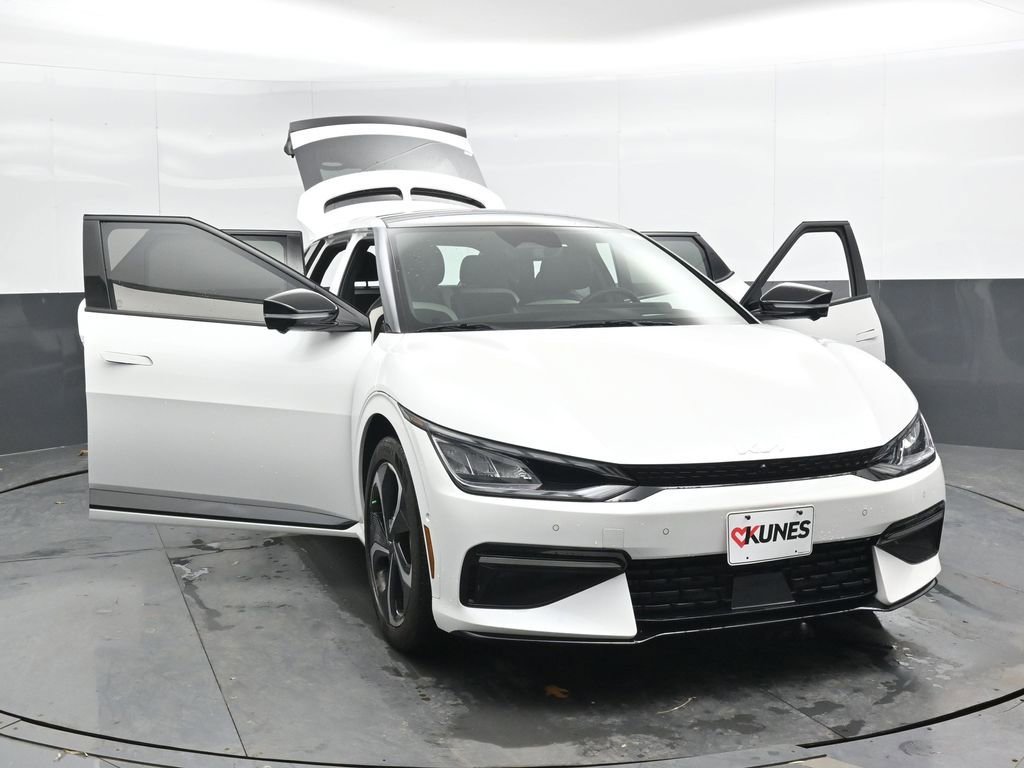 Used 2024 Kia EV6 GT-Line image 32