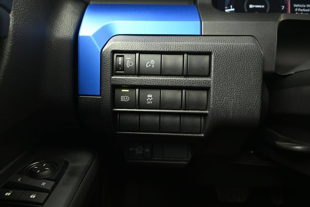 Used 2025 Toyota Tacoma TRD Off-Road AWD/4WD image 22