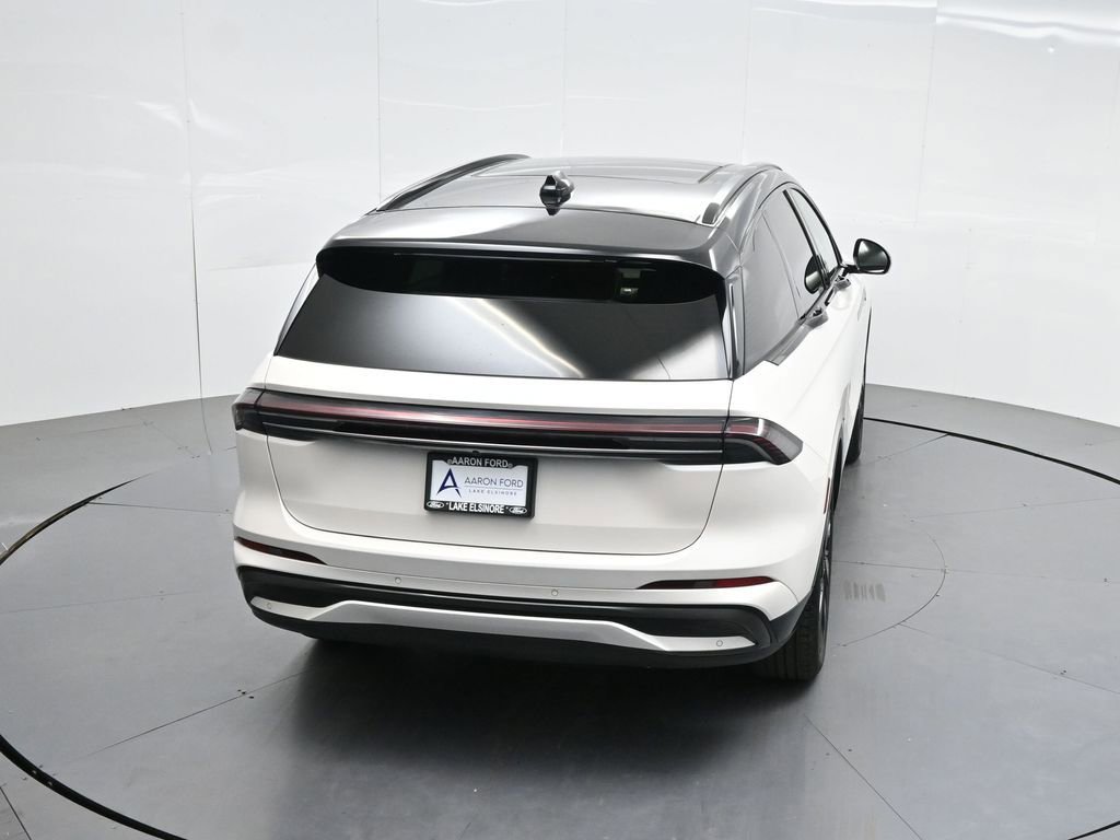 Used 2025 Lincoln Nautilus Reserve w/ Jet Appearance Package AWD/4WD image 46