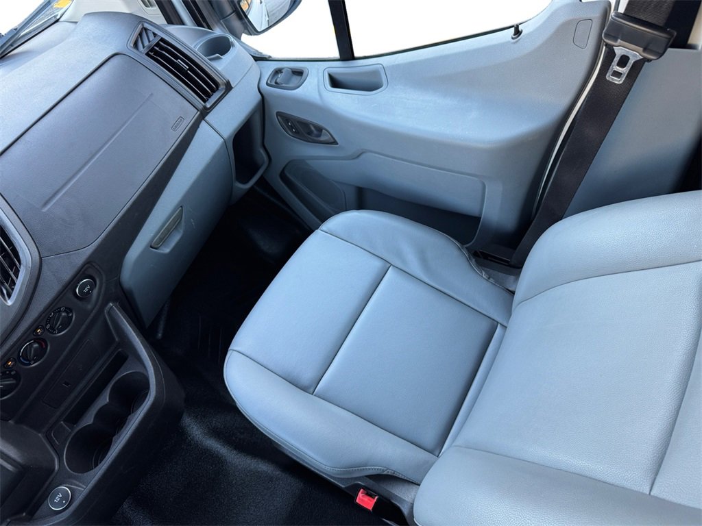 Used 2017 Ford Transit 150 XL image 17