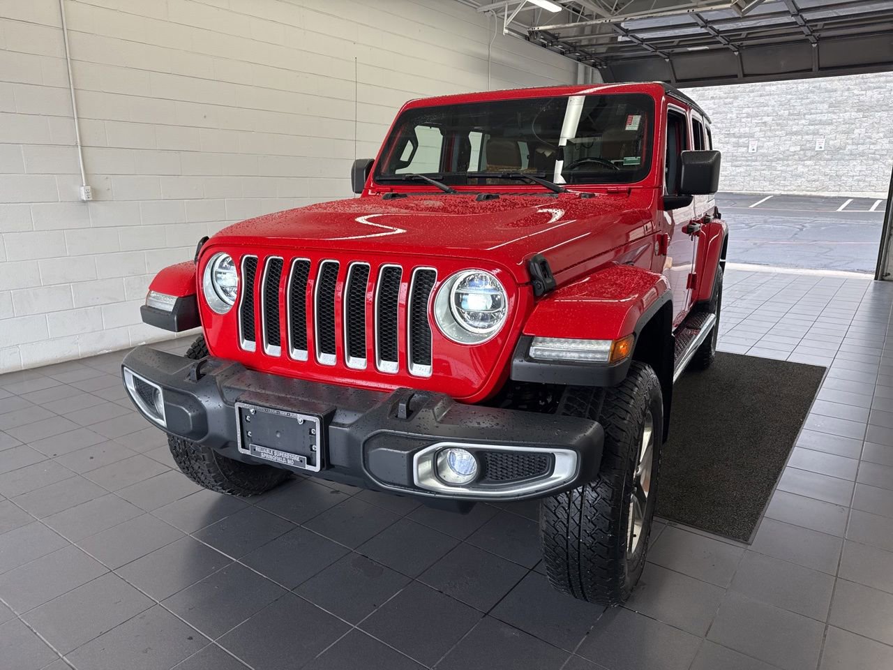 Used 2021 Jeep Wrangler Unlimited Sahara w/ LED Lighting Group AWD/4WD image 3