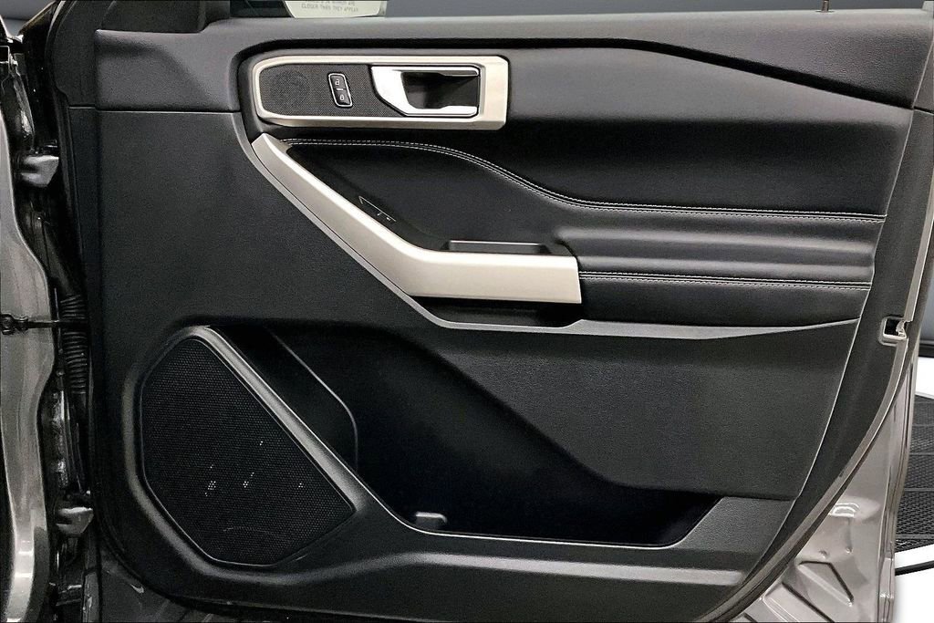 Used 2023 Ford Explorer XLT w/ Equipment Group 202A image 29