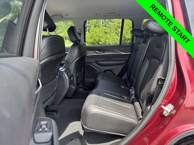 Used 2023 Jeep Grand Cherokee Limited AWD/4WD image 23