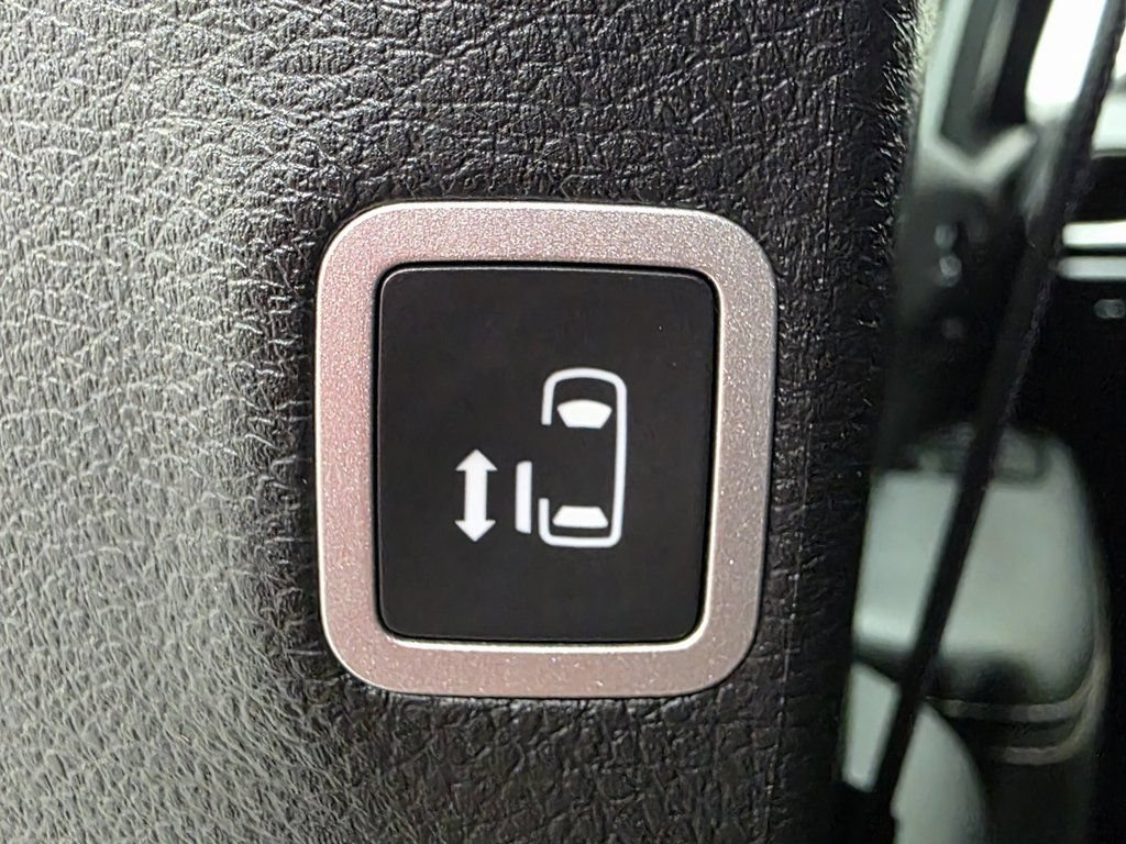 New 2026 Chrysler Pacifica Select FWD image 41