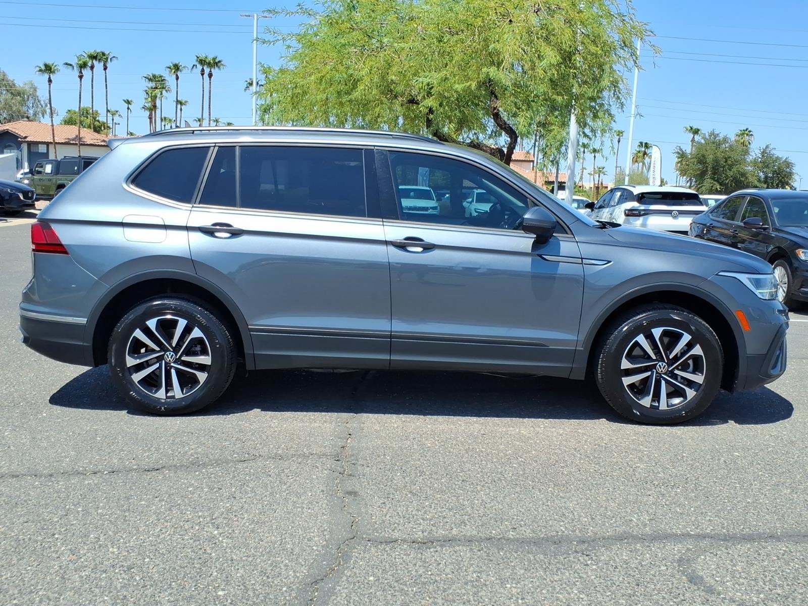 Used 2022 Volkswagen Tiguan S FWD image 8