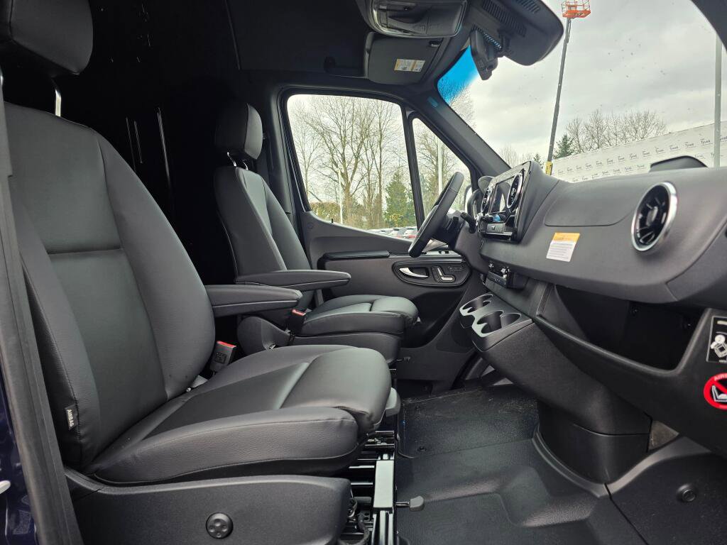 New 2026 Mercedes-Benz Sprinter 144 Cargo image 20