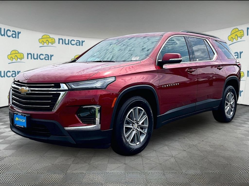 Used 2023 Chevrolet Traverse LT AWD/4WD image 3