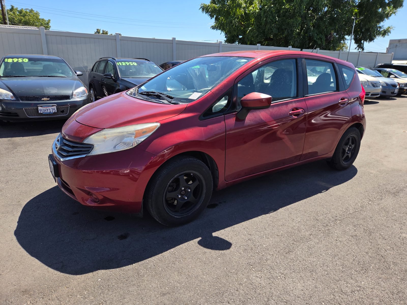 Used 2016 Nissan Versa Note SV FWD image 1