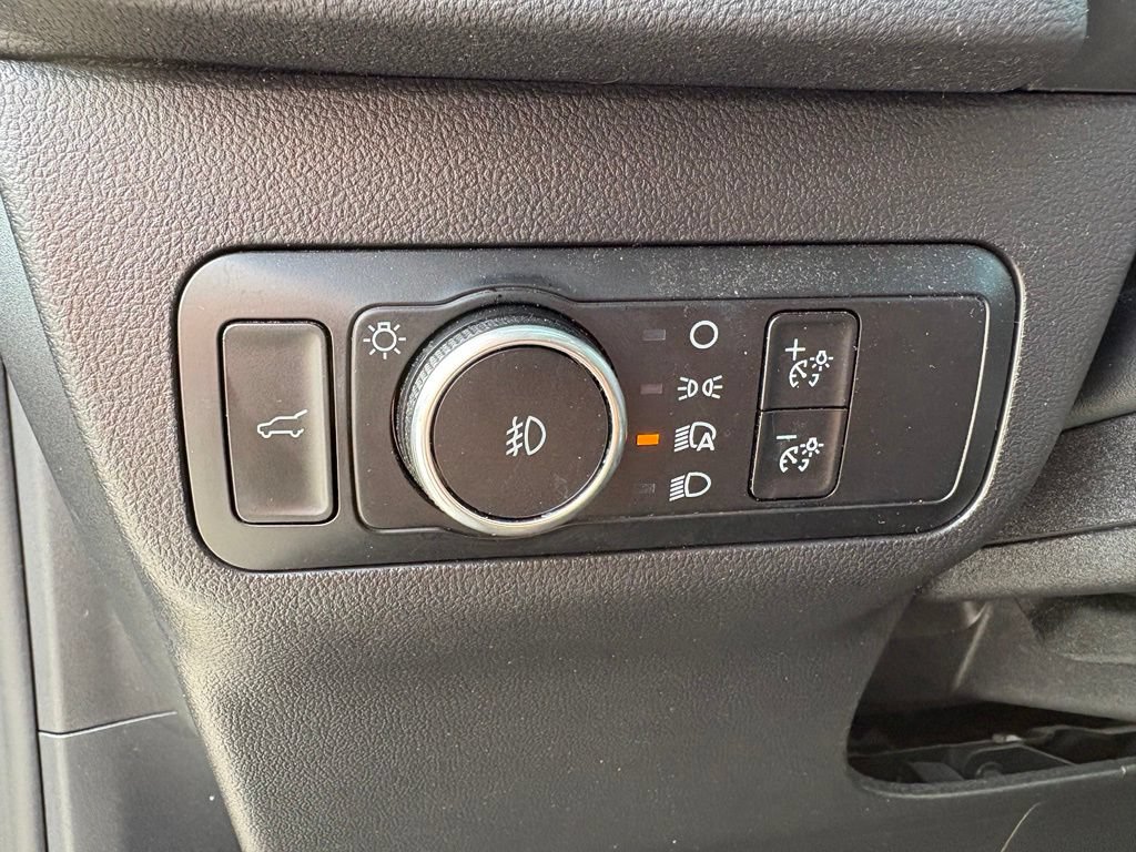 Used 2025 Ford Escape ST-Line Select AWD/4WD image 12