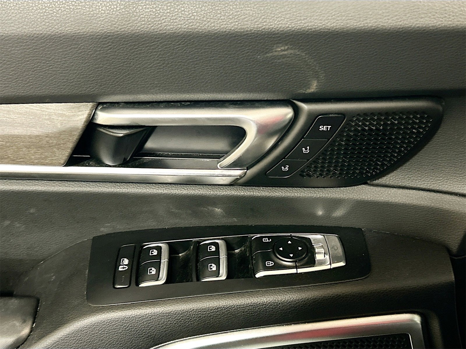 Used 2022 Kia Telluride SX w/ SX Prestige Package image 18