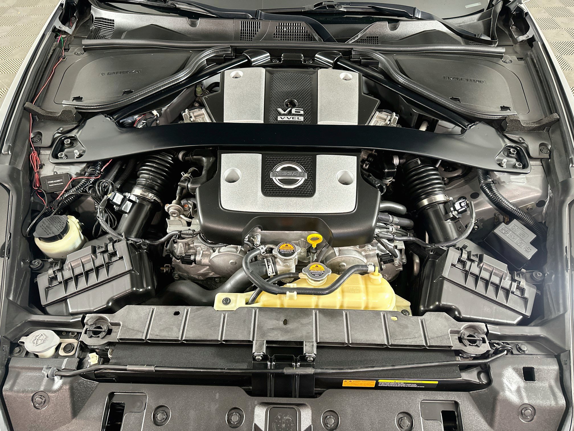 Used 2016 Nissan 370Z Roadster RWD image 27