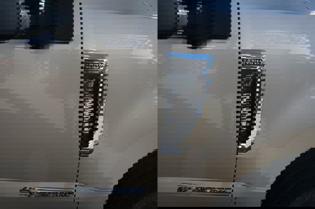 Used 2017 Ford F250 Platinum w/ Platinum Ultimate Package image 15