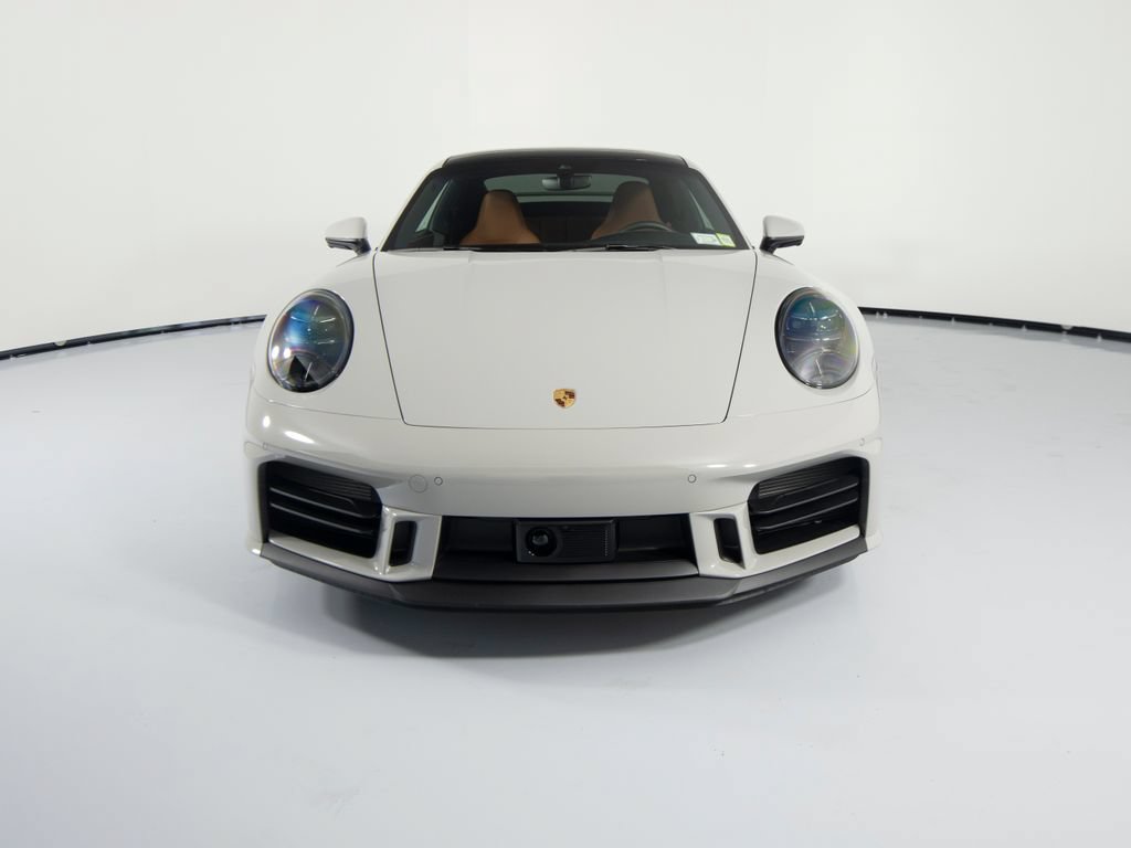 Certified 2025 Porsche 911 Carrera RWD image 13