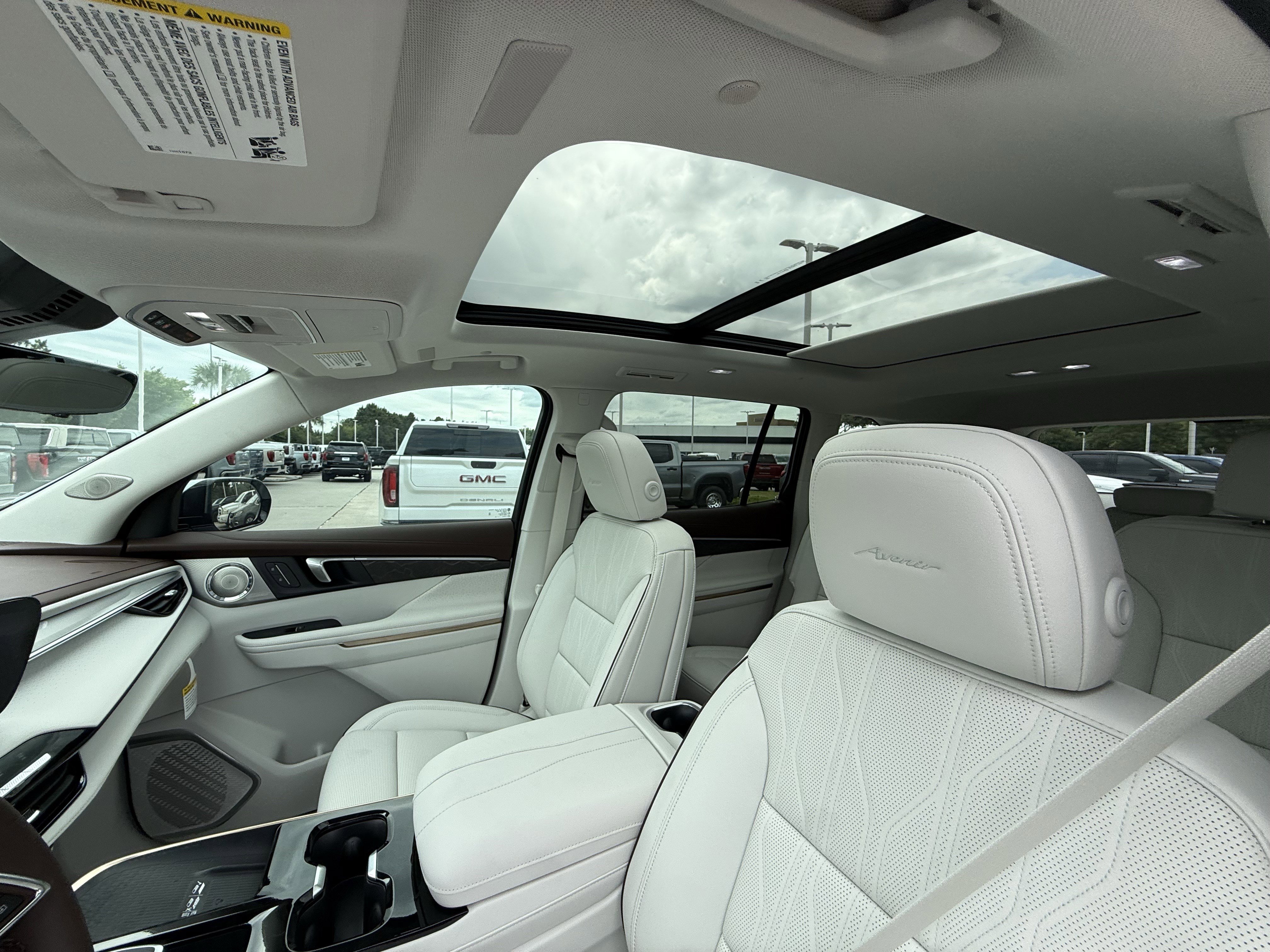 New 2026 Buick Enclave Avenir w/ Super Cruise Package FWD image 19