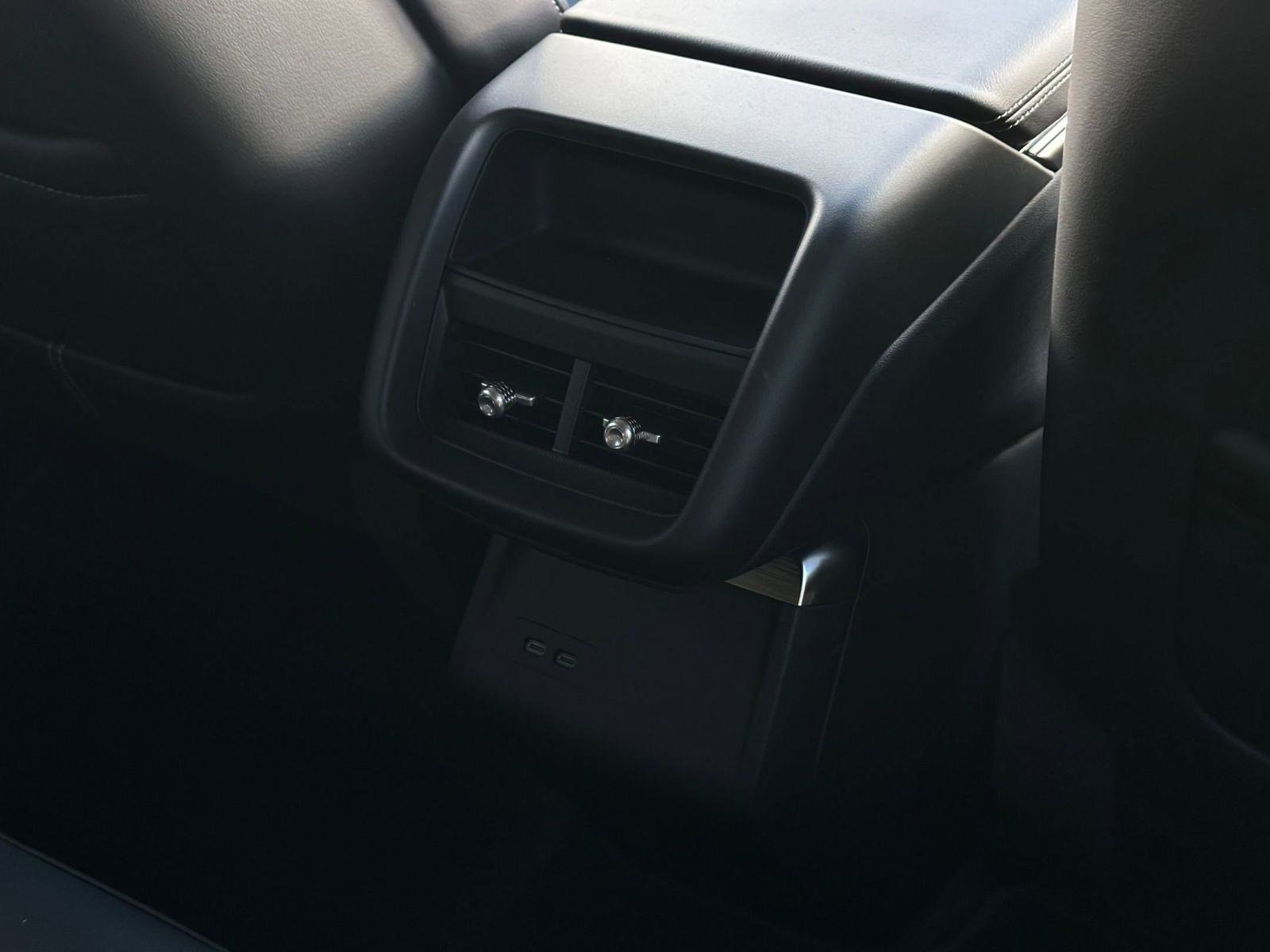 New 2026 Cadillac Lyriq Sport image 31